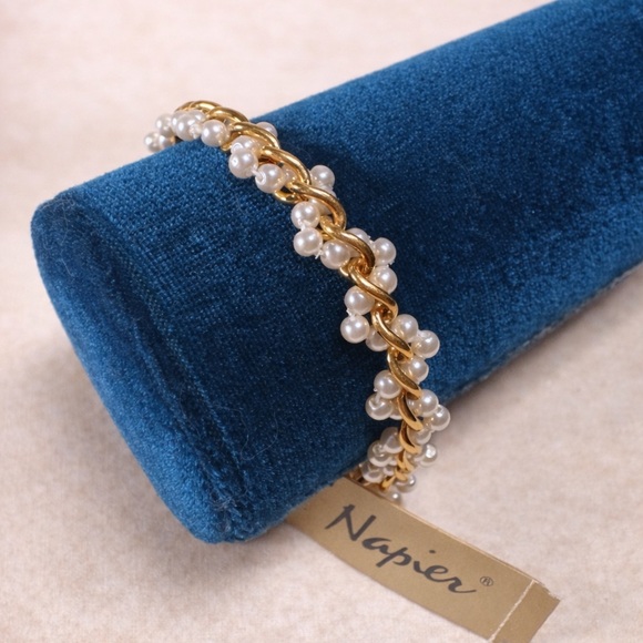 Napier Jewelry - NAPIER Gold Tone Faux Pearl Cluster Chain Bracelet New With Tag Vintage Style